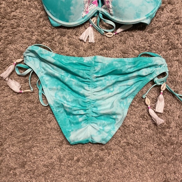 Shade & Shore Push-Up Bikini! 34C top, Large bottom! - Picture 3 of 6